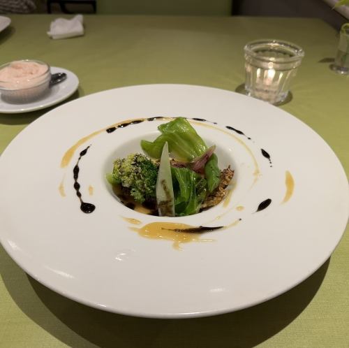 【魚料理】本日のポワレ　ゴマ風味