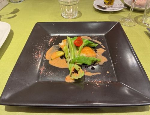 【魚料理】本日の魚のポワレ　桜エビソース