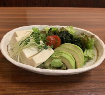 tofu and avocado salad