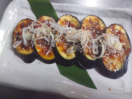 Sweet and spicy grilled eggplant with miso