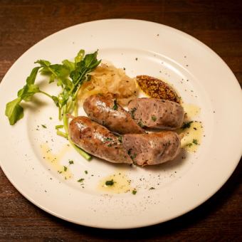 Homemade sausage (salsiccia)