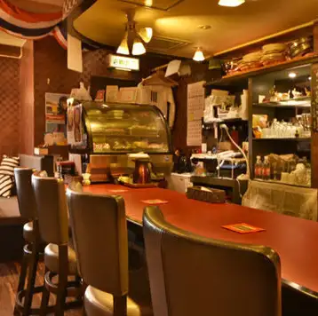 The restaurant can be rented out exclusively for group events such as year-end parties and welcome parties.It can accommodate up to 12 people, allowing you to enjoy a party in a private space without worrying about others.We will create a memorable and special banquet with a course that includes authentic Thai cuisine and all-you-can-drink.Please feel free to contact us first.