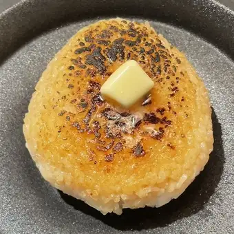 ばあばが作った 悪魔の焼きおにぎり