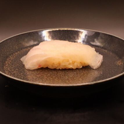 鯛（昆布締め）
