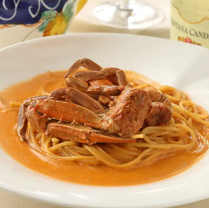 Enjoy authentic Italian cuisine while overlooking the town of Aobadai.