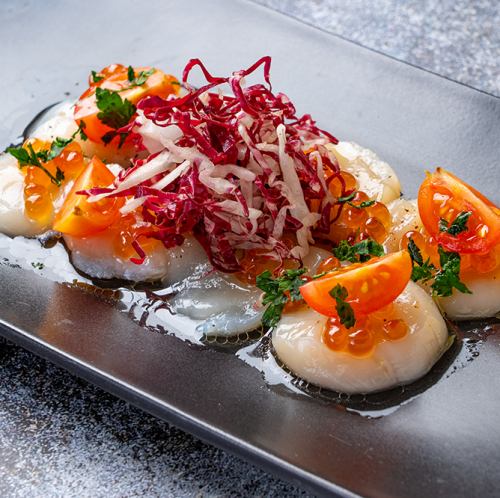Hokkaido Tokoro scallop carpaccio with salmon roe
