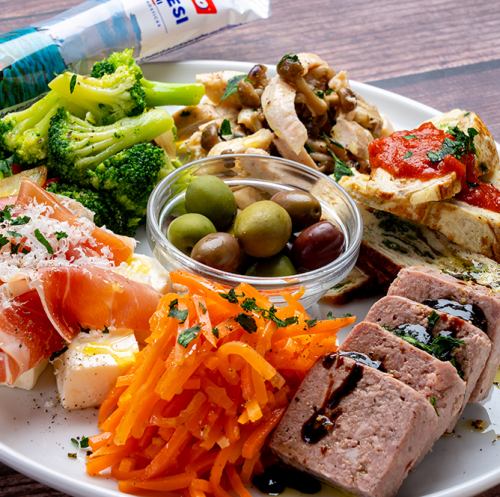 Assorted 8 Italian appetizers (1 serving)