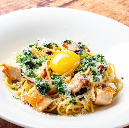 [Garlic sauce] The ultimate Pepe Tama! Peperoncino topped with chicken breast confit and "Shimokawa Rokuo Enzyme Egg"