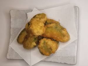 Avocado fritter (avocado tempura)