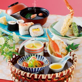 [Full course lunch] Himeka - 4 dishes including a large basket of crab sushi, etc. 2,750 yen
