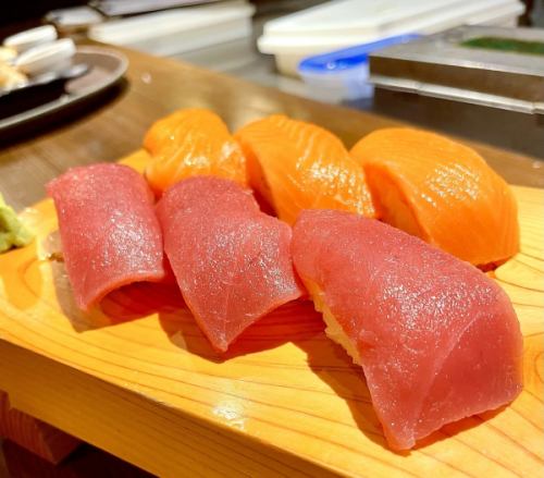Tuna and salmon sushi [standard price]