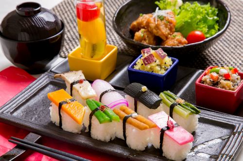 五颜六色的蔬菜寿司 8 片 tarezangi