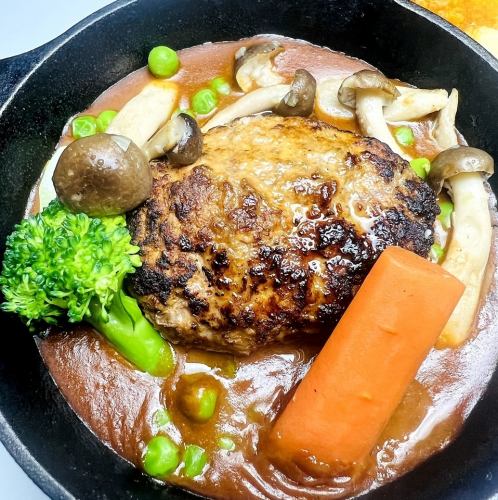 特製煮込みハンバーグ