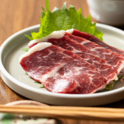 Premium three-piece horse rib sashimi
