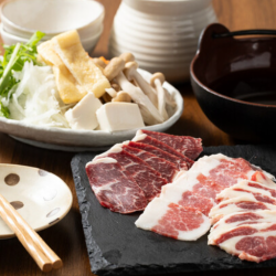 Comparison of 3 types of horse meat with vegetable platter and dashi shabu-shabu