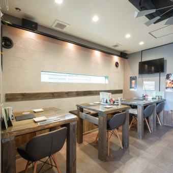 ２名掛け×２卓