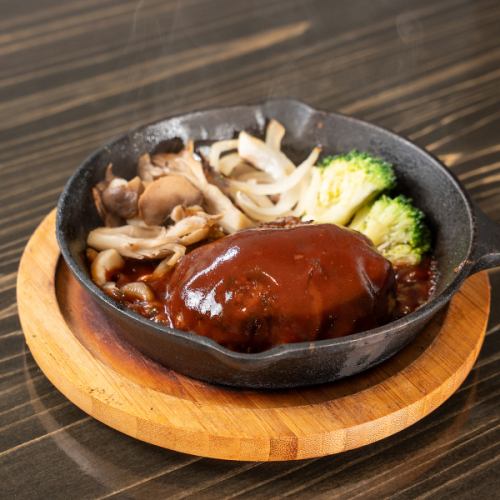 【心温まる家庭の味】懐かしくて優しい「おかんの手作りハンバーグ」