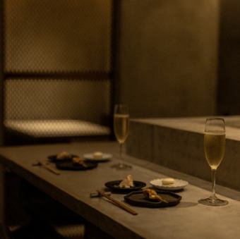 【カウンター席】お誕生日や記念日などのお祝いデートに最適◎特等席のカウンターで、五感で味わう料理をゆったり堪能ください♪