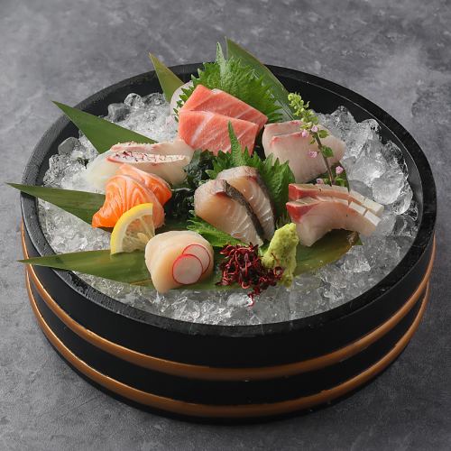 名物　鮮魚のお造り七福神盛り(2人前から)　※3種、5種もございます