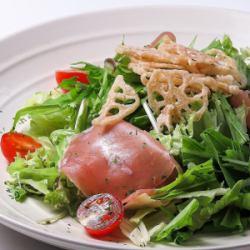 Cobbedle Salad with Uncured Ham and Lotus Root Chips