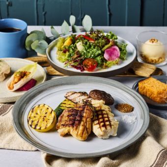 [2,500 yen lunch course] 5 dishes in total, including 2 appetizers, grilled Iwate Prefecture Nasai chicken, and salad delivered directly from a contracted farm