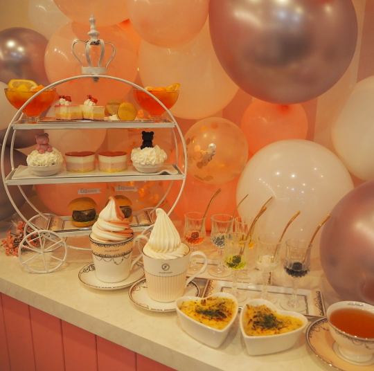 Princess Afternoon Tea♪ Includes a beverage set!