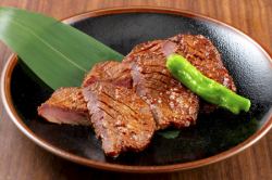 味噌漬け牛たん 3枚6切