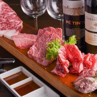 【每日限两组】烤肉自助餐！尽享奢华A5和牛牛舌、裙边牛排及精选瘦肉☆ 7,980日元即可无限量享用！