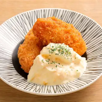 たっぷりタルタルの牡蠣フライ