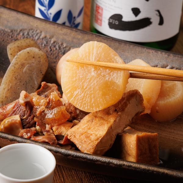 Enjoy the ultimate oden, a specialty of Yoku Bar, made with specially selected soup♪
