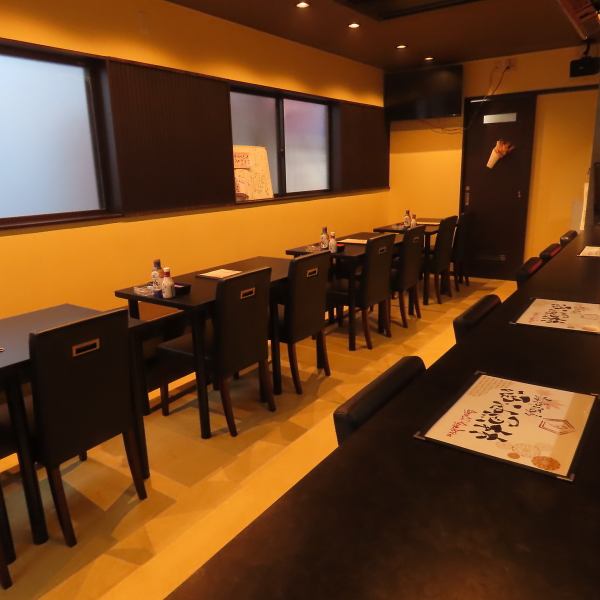 This restaurant has a relaxed atmosphere and table seating where you can relax.We can accommodate small parties of 2-4 people, or even private parties of 15 or more! Relaxing and enjoying delicious food with friends or loved ones is sure to be a wonderful memory that will stay with you forever. Come and enjoy a special time in our spacious space.