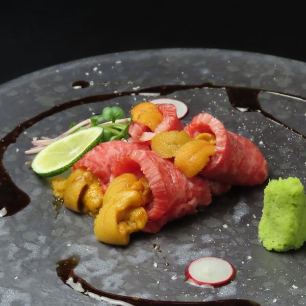 [Luxuriously delicious] ☆Sea urchin wrapped in fatty tuna☆