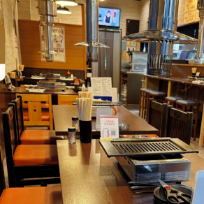 24名様以上で貸切対応可能。周りを気にせず楽しめるため、会社宴会や打ち上げなどの利用にも適しています。