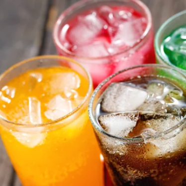 ソフトドリンクも用意で幅広い利用に対応