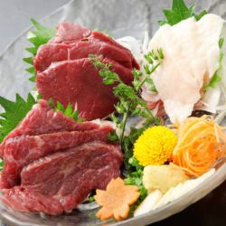 馬刺し三種盛り 