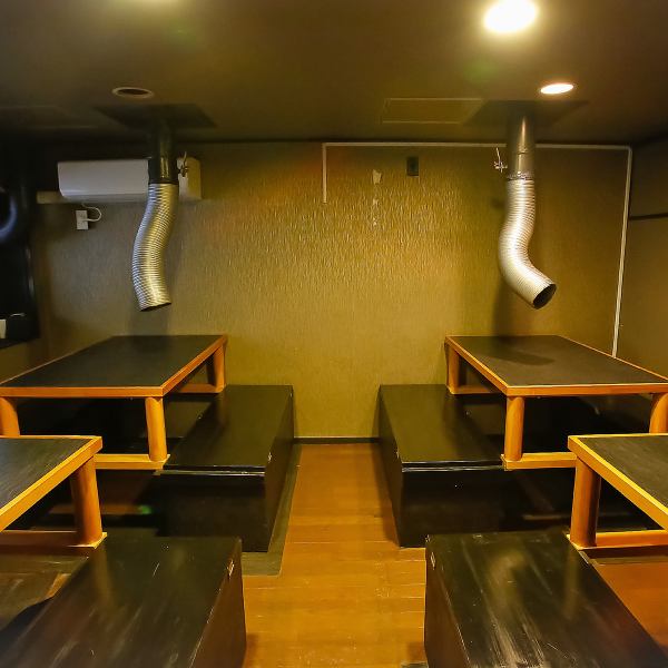 The layout of the 2nd floor table seats can be changed to accommodate small groups of 4 or less, or 10 or more people.It is also recommended for group meals, banquets, birthday parties, entertainment, and other occasions where you can spend time with your loved ones.