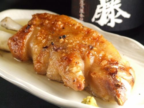 ◆ Naruyoshi's proud dish that has been well received by regulars ◆ The pork leg on the outside scale