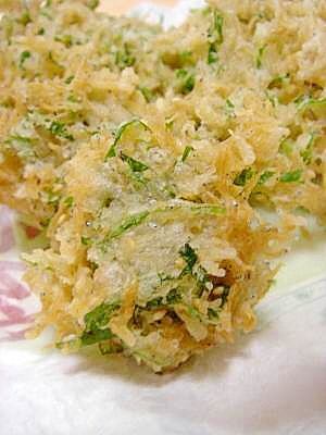 Small sardine tempura / Kakiage of raw sardines and trefoil / Stir-fried ground octopus and mushrooms