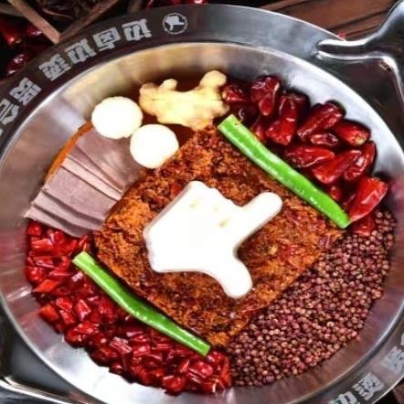 健康汤与大量药用食物