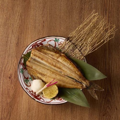北海道・羅臼産 トロホッケの炭火焼き