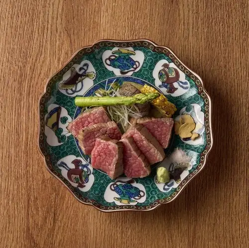黒毛和牛イチボの炭火焼きステーキ