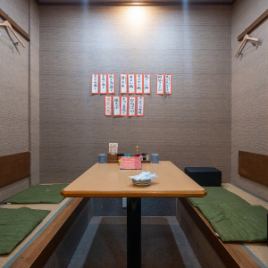 4名様掛けを1卓ご用意しております。