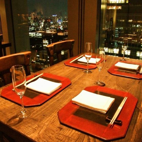 丸ビル内≪夜景を一望≫