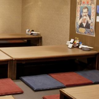 [Available for various occasions such as dates, girls' nights out, small parties, etc.] There are table seats that can be used by 4 to 6 people!Please enjoy delicious food and sake at an izakaya with good access, a 5-minute walk from the north exit of Tenjin Station.