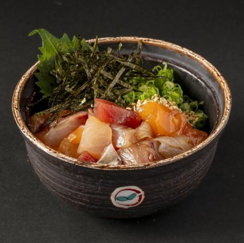海鲜腌生拌饭