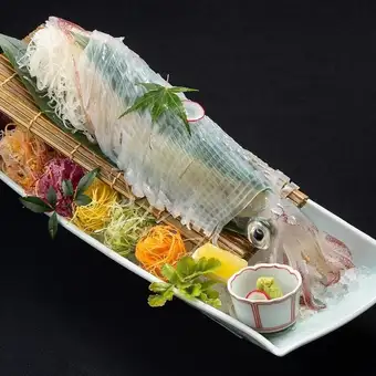 【开业特惠 - 截止至11月20日】2小时畅饮 | 鲜鱿鱼、海鲜山野烧烤、舞茸菇饭套餐 / ¥6,000 → ¥5,000（含税）