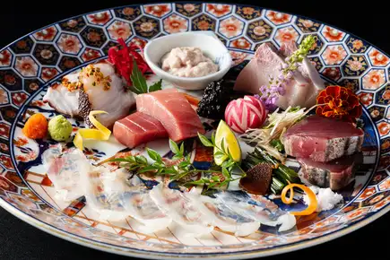 【接待会食・忘年会】活イカ/糸島鮑/糸島牛/ノドグロ特選コース/10,000円(税込)2.5時間飲み放題