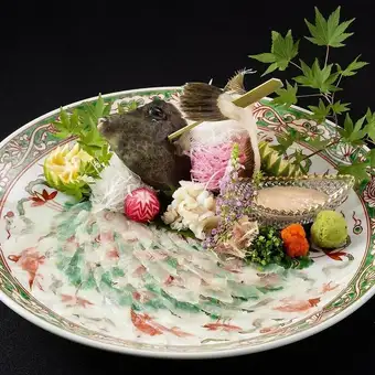 【仅限周日至周四！宴会标准套餐】丝鳍鱼配鱼肝及山海炉端烧套餐 | 5000日元，包含2小时畅饮