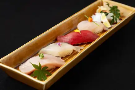 【忘年会・大切な席に】活イカ・肝添えカワハギ・甘鯛・握り寿司コース/7,000円・2時間飲み放題