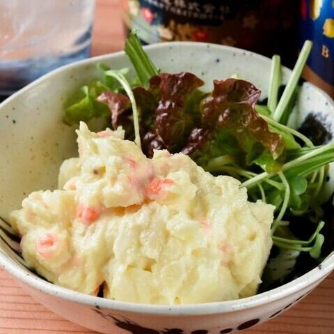 自家製ポテトサラダ